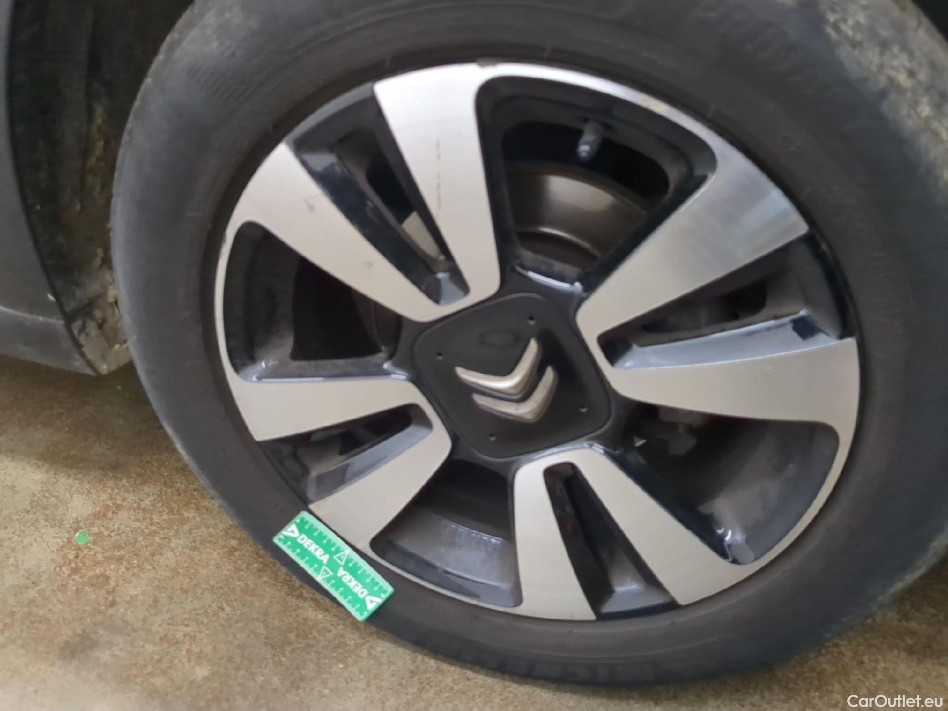  Citroen  C3  Shine Business 1.2 PureTech 80CV BVM5 E6d #5