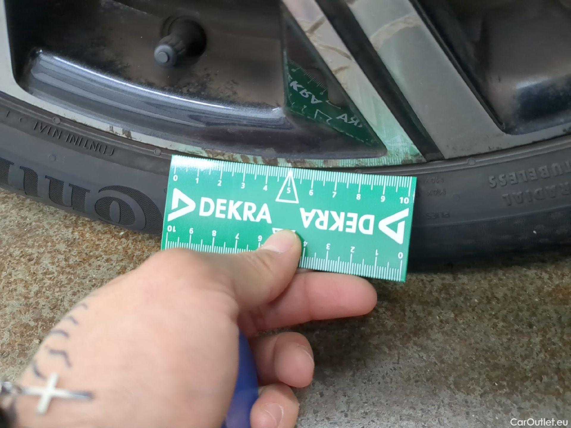  Peugeot  208  Allure Business 1.2 PureTech 100CV BVM6 E6d #4