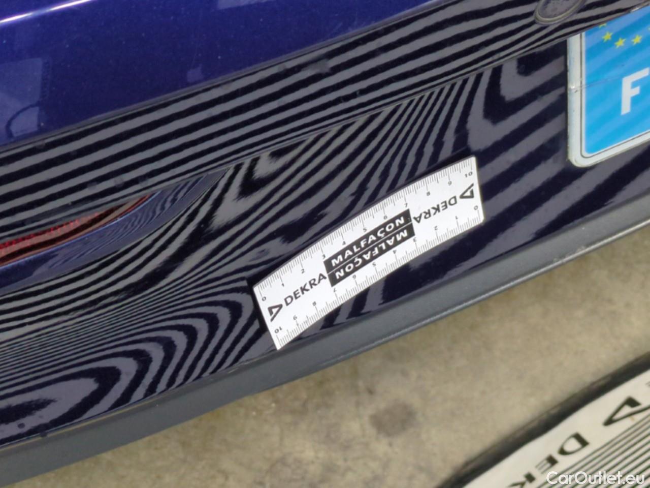  Volkswagen  Golf  VOLKSWAGEN / 2020 / 5P / Berline 1.5 eTSI OPF 150 DSG7 Life Busi 1st #53