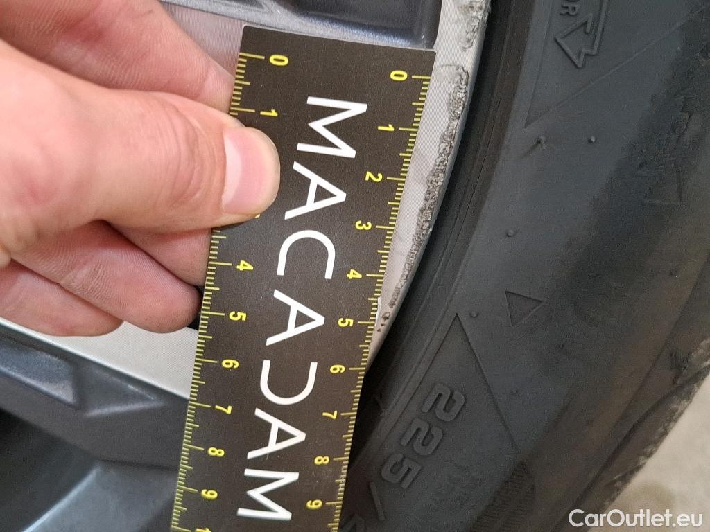  Bmw  Serie 1 BMW Série 1 / 2019 / 5P / Berline 116i DKG7 Business Design #42