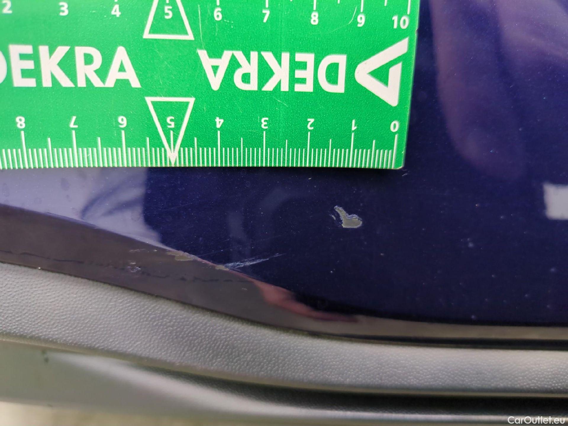  Volkswagen  Golf  VOLKSWAGEN / 2020 / 5P / Berline 1.5 eTSI OPF 150 DSG7 Life Busi 1st #54