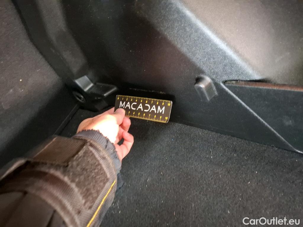  Peugeot  2008  Active Business 1.2 PureTech 100CV BVM6 E6d #12