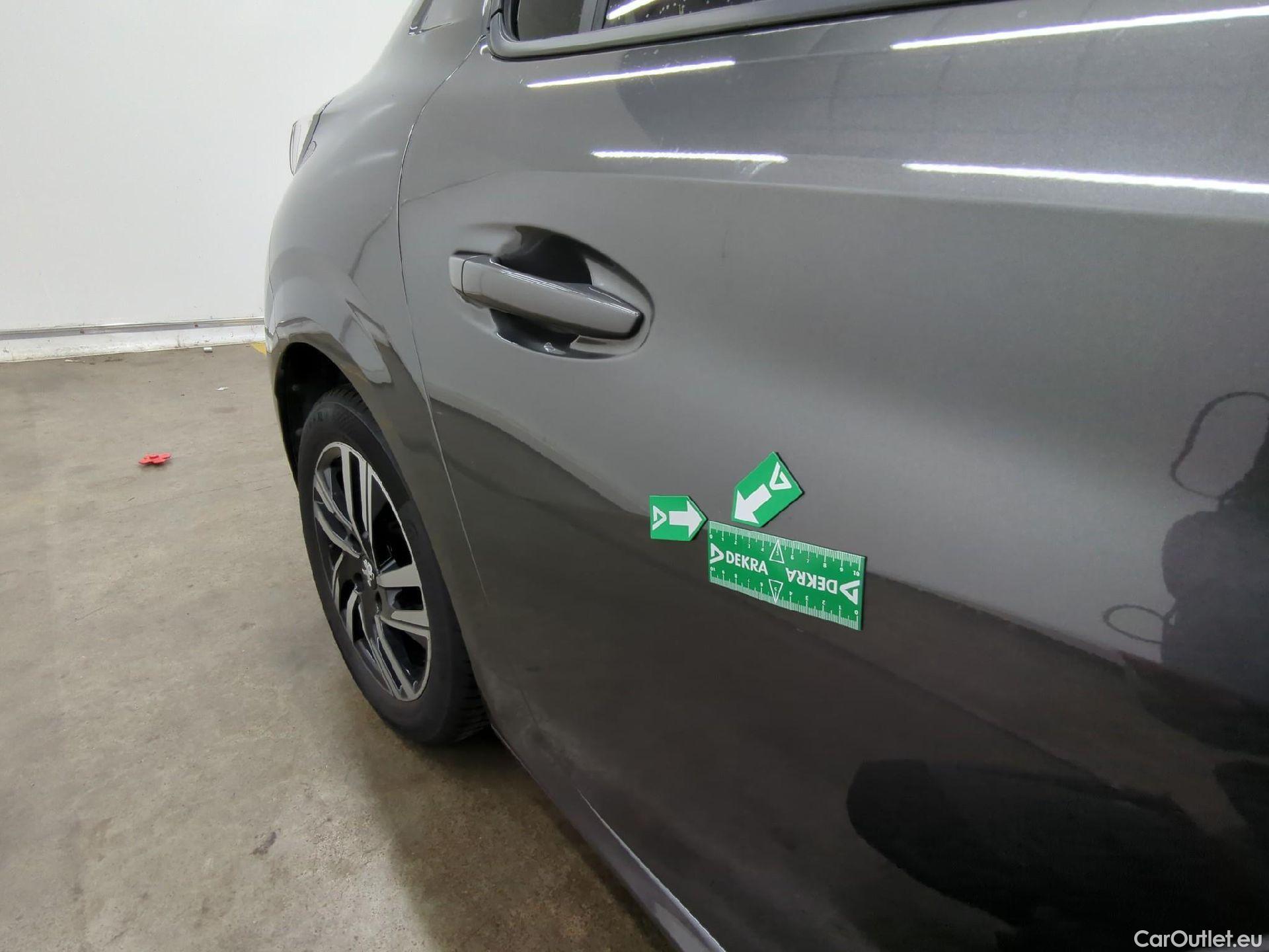  Peugeot  208  Allure Business 1.2 PureTech 100CV BVM6 E6d #10