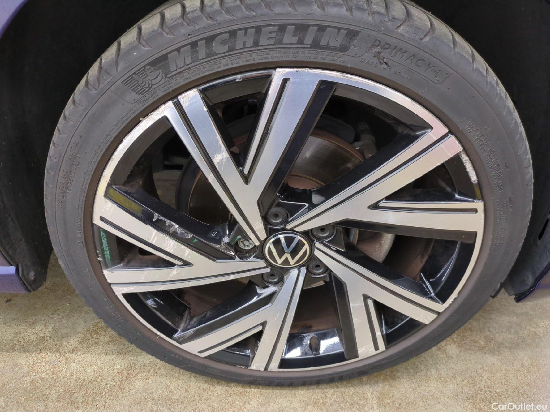  Volkswagen  Golf  VOLKSWAGEN / 2020 / 5P / Berline 1.5 eTSI OPF 150 DSG7 Life Busi 1st #5