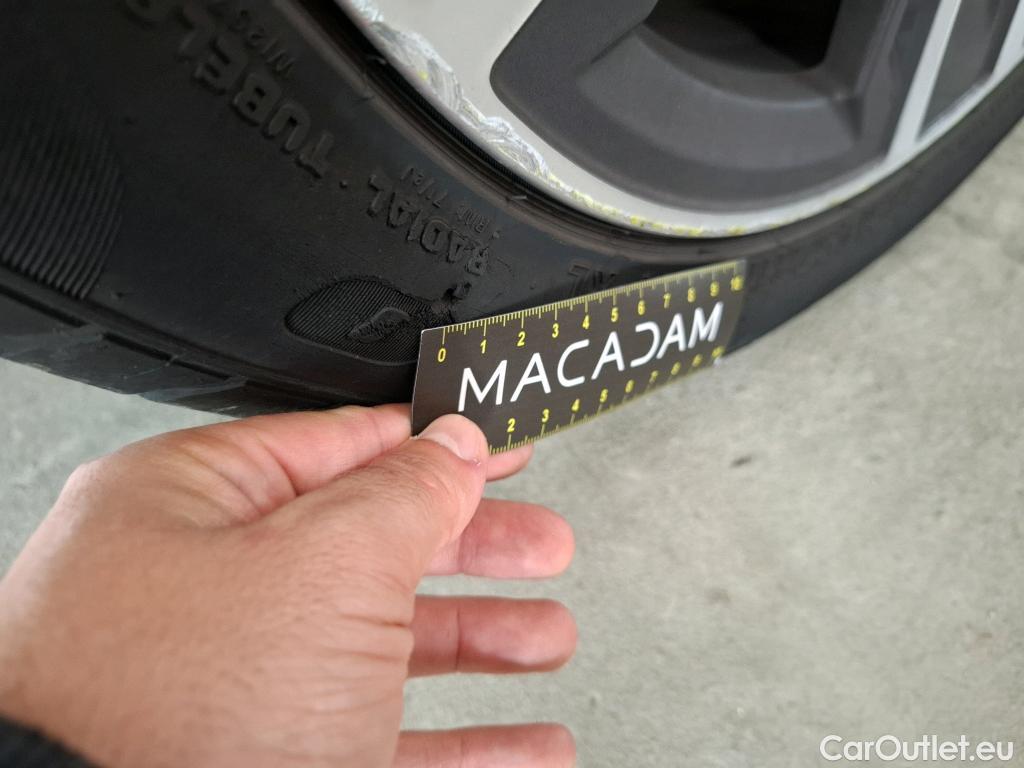  Bmw  Serie 1 BMW Série 1 / 2019 / 5P / Berline 116i DKG7 Business Design #25