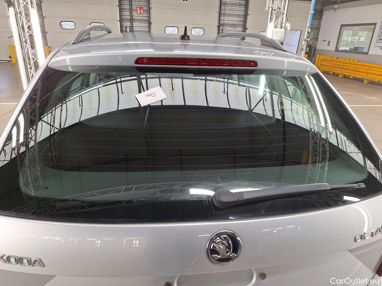  Skoda  Octavia Skoda,  Combi FL'16, Skoda  Combi 1.6 CRTDI GreenTec 85kW Ambiti #54