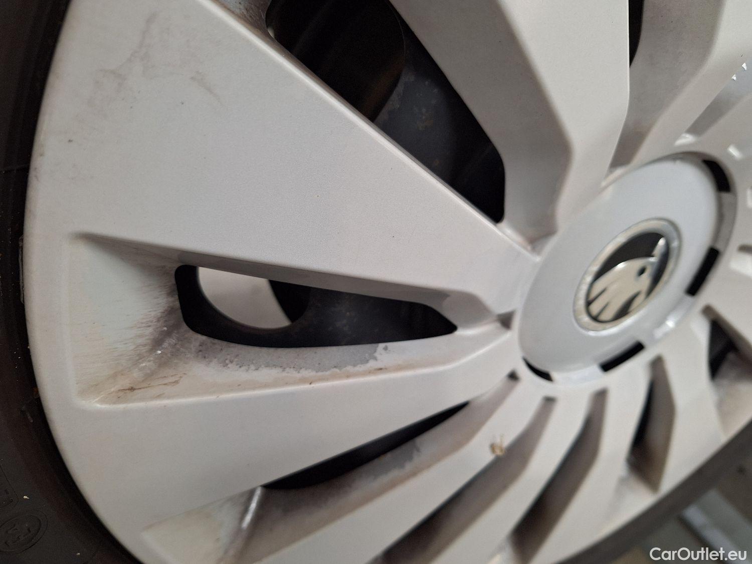  Skoda  Octavia Skoda,  Combi FL'16, Skoda  Combi 1.6 CRTDI GreenTec 85kW Ambiti #34