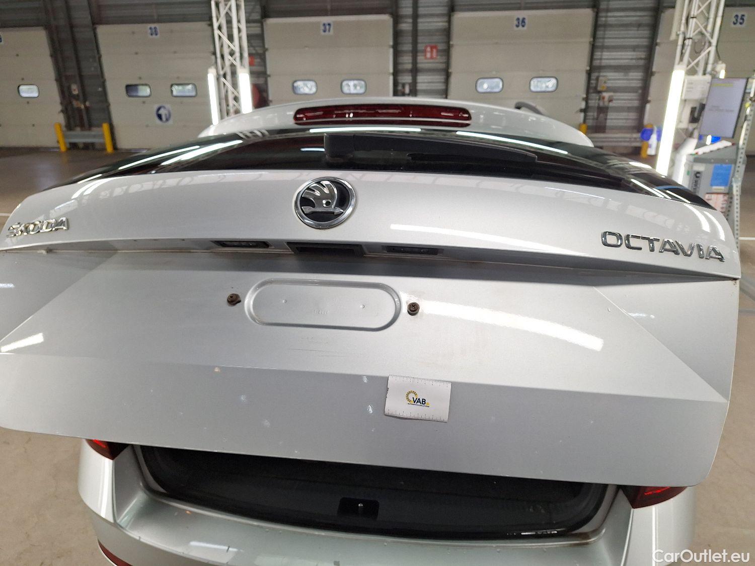  Skoda  Octavia Skoda,  Combi FL'16, Skoda  Combi 1.6 CRTDI GreenTec 85kW Ambiti #51