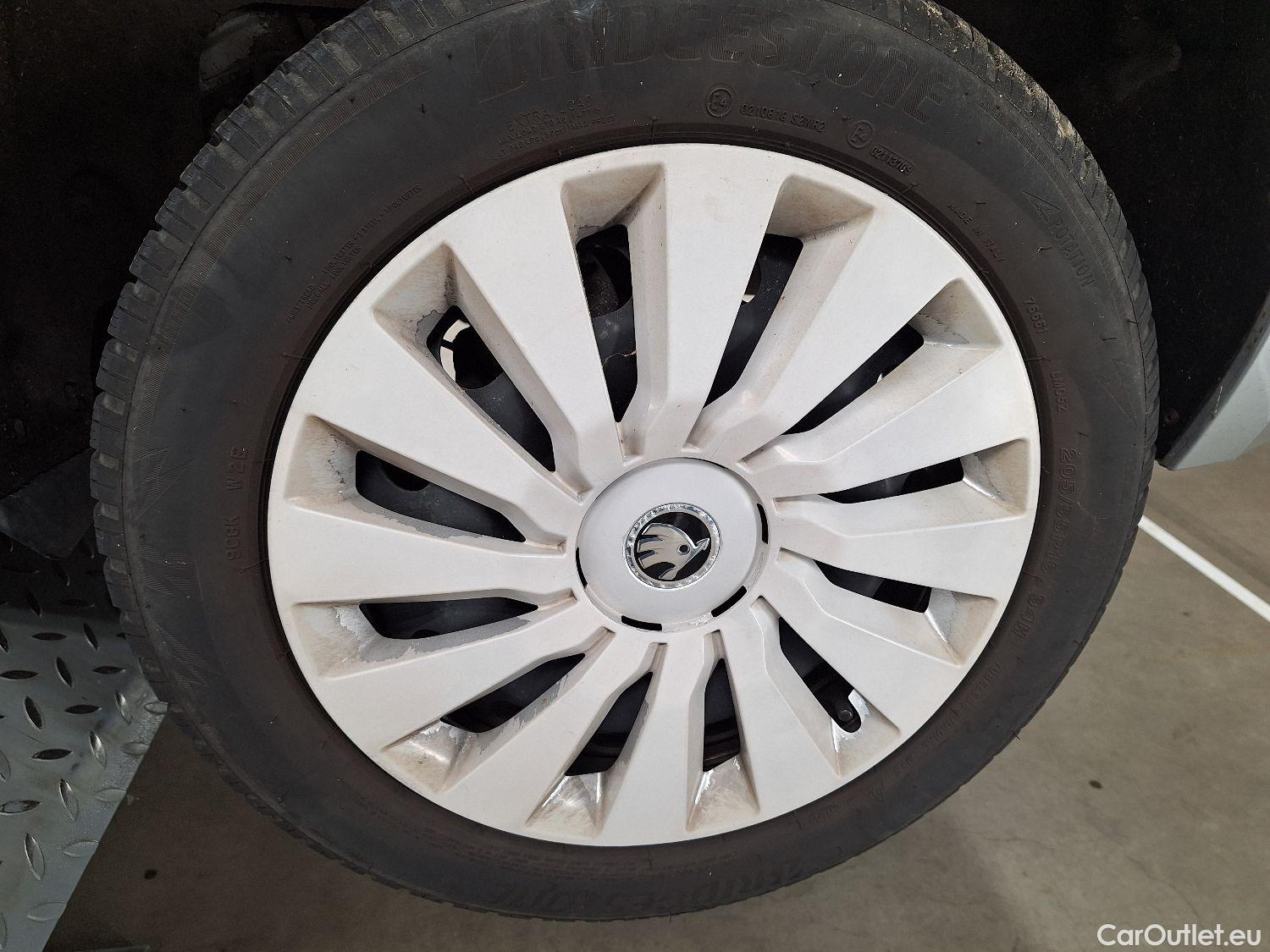  Skoda  Octavia Skoda,  Combi FL'16, Skoda  Combi 1.6 CRTDI GreenTec 85kW Ambiti #31