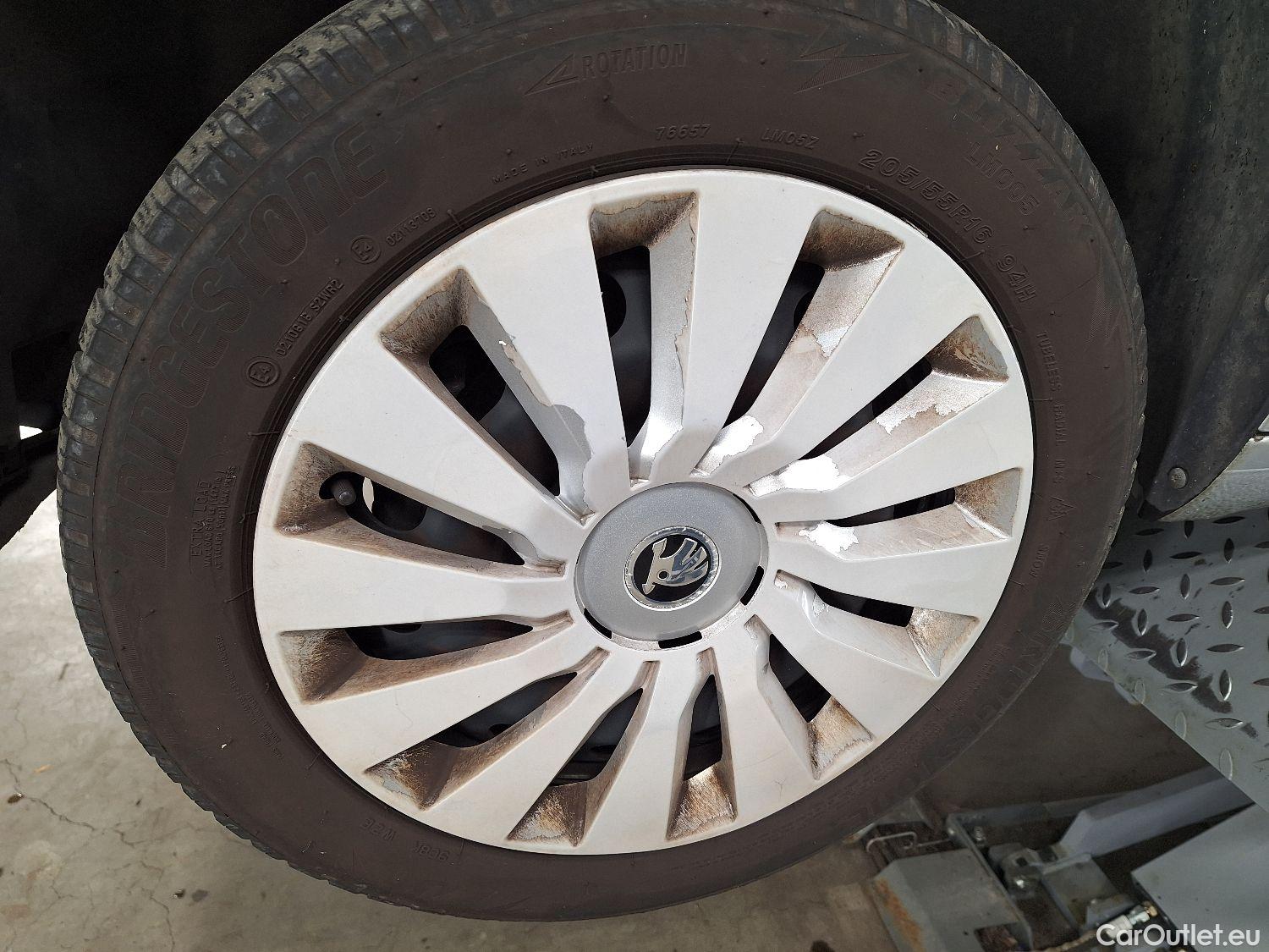  Skoda  Octavia Skoda,  Combi FL'16, Skoda  Combi 1.6 CRTDI GreenTec 85kW Ambiti #29