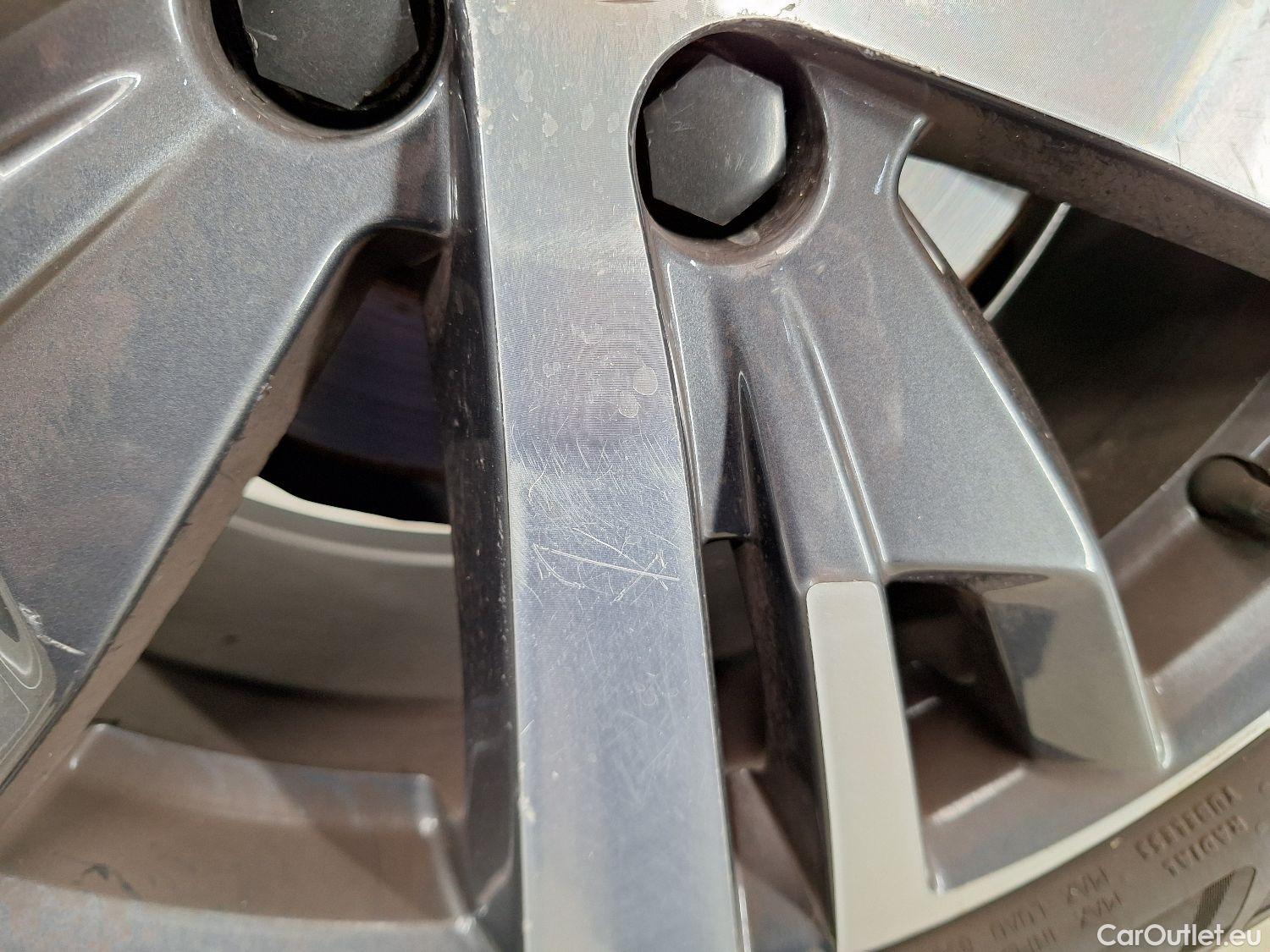  Peugeot  3008 Peugeot,  FL'20, Peugeot  1.5 BlueHDi 96kW S&S EAT8 Allure Pack #11