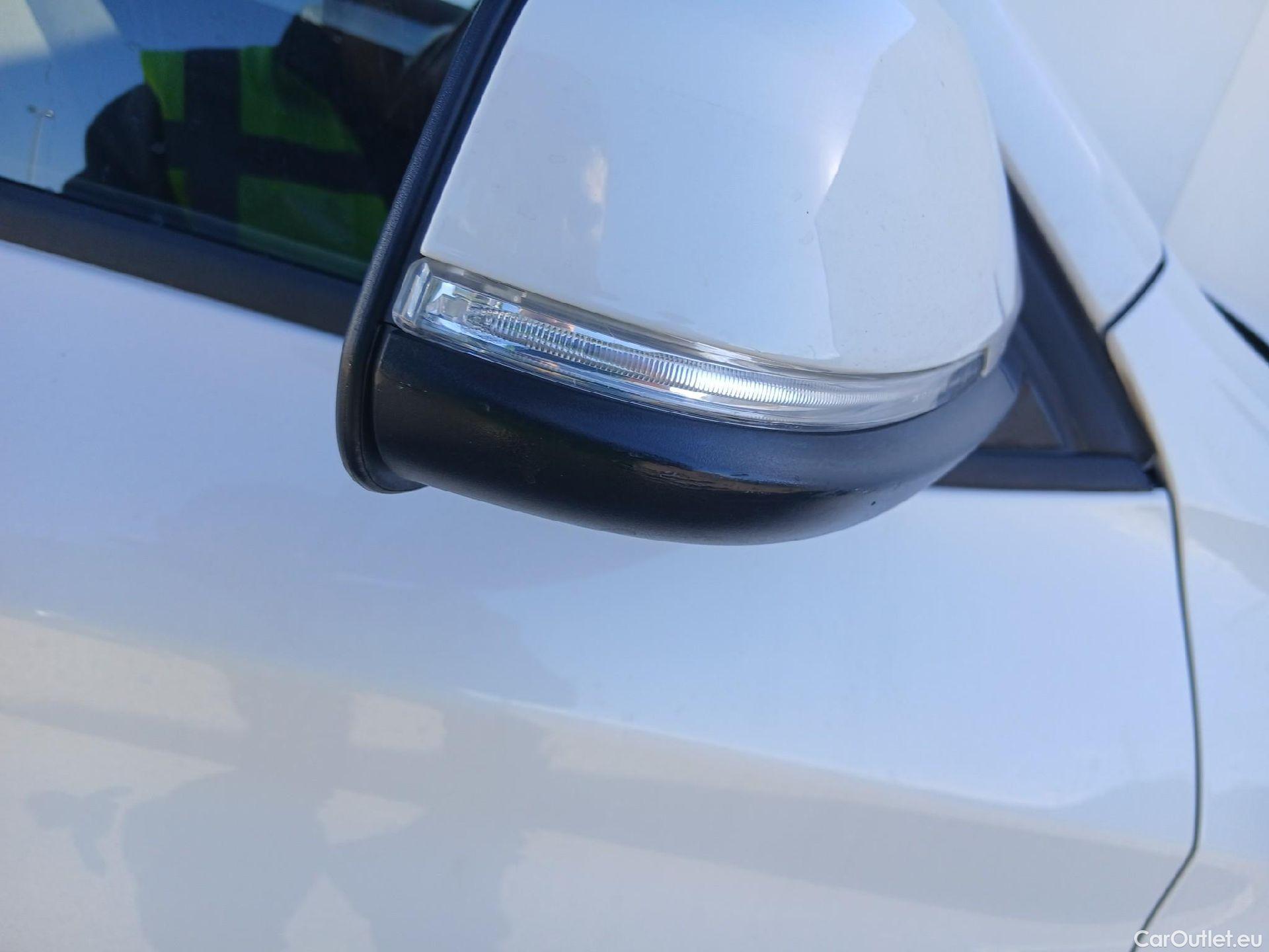  Bmw  X1 BMW  / 2019 / 5P / todoterreno sDrive18dA Corporate (AC4) #17