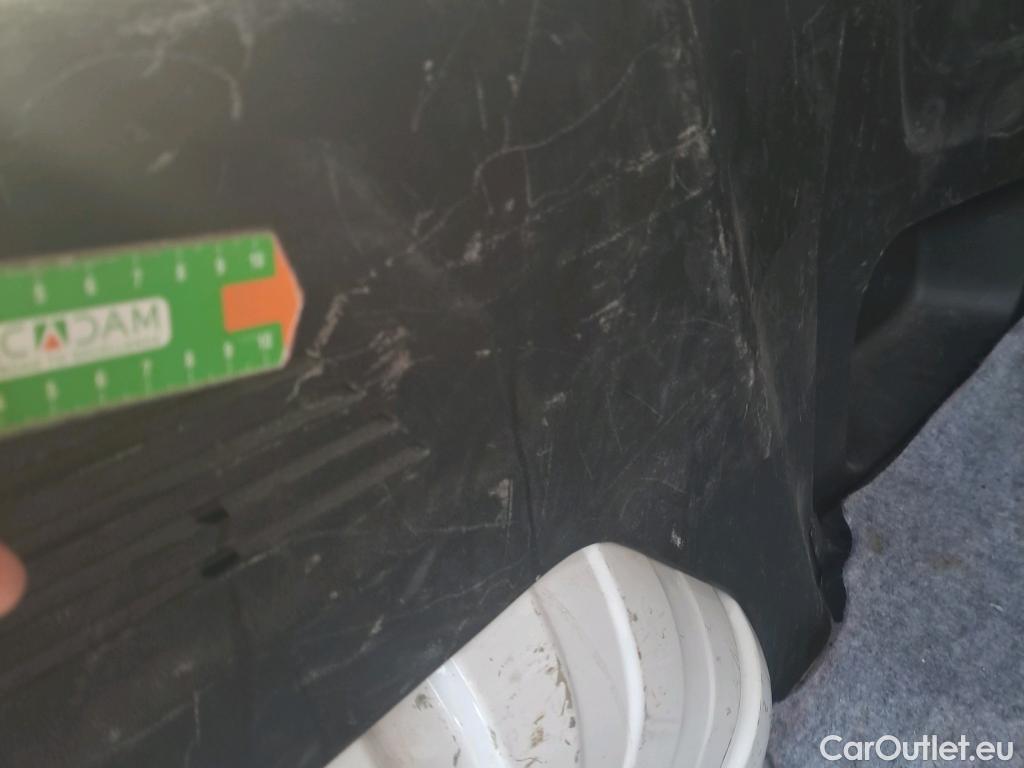  Citroen  Berlingo CITROEN  / 2023 / 4P / furgón derivado de turismo Talla M BlueHDi 100 #17