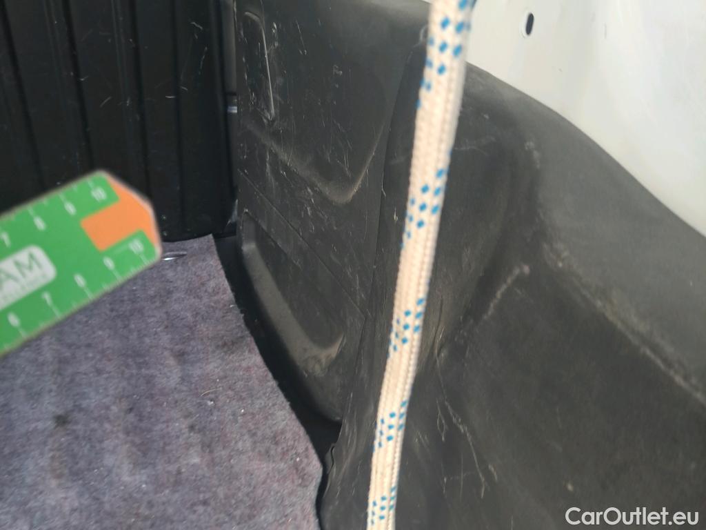  Citroen  Berlingo CITROEN  / 2023 / 4P / furgón derivado de turismo Talla M BlueHDi 100 #11