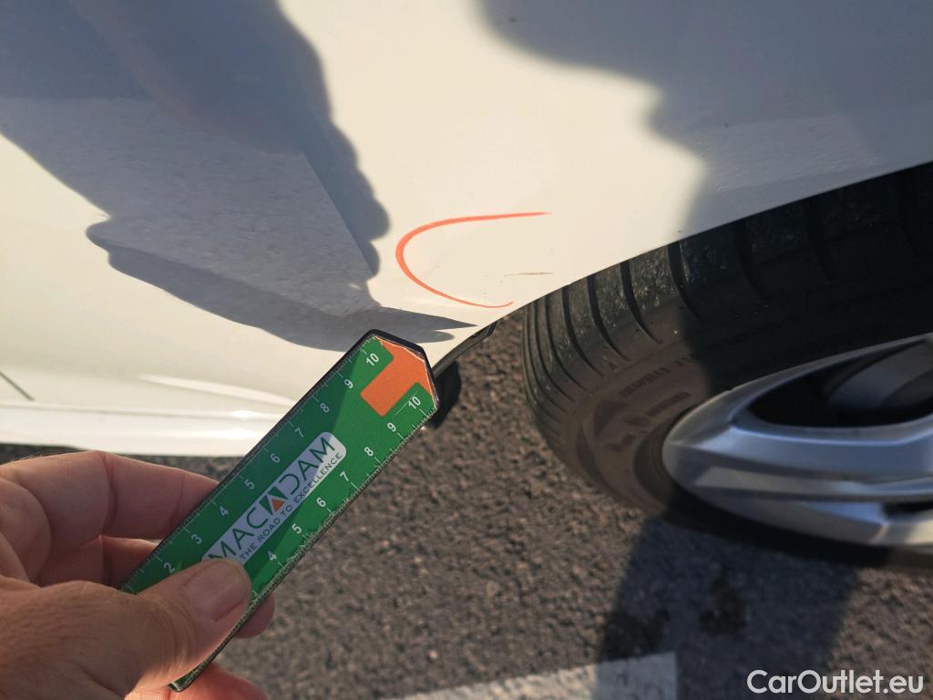  Audi  A4 AUDI  / 2019 / 4P / sedán S line 40 TDI 150kW quattro S tronic #25