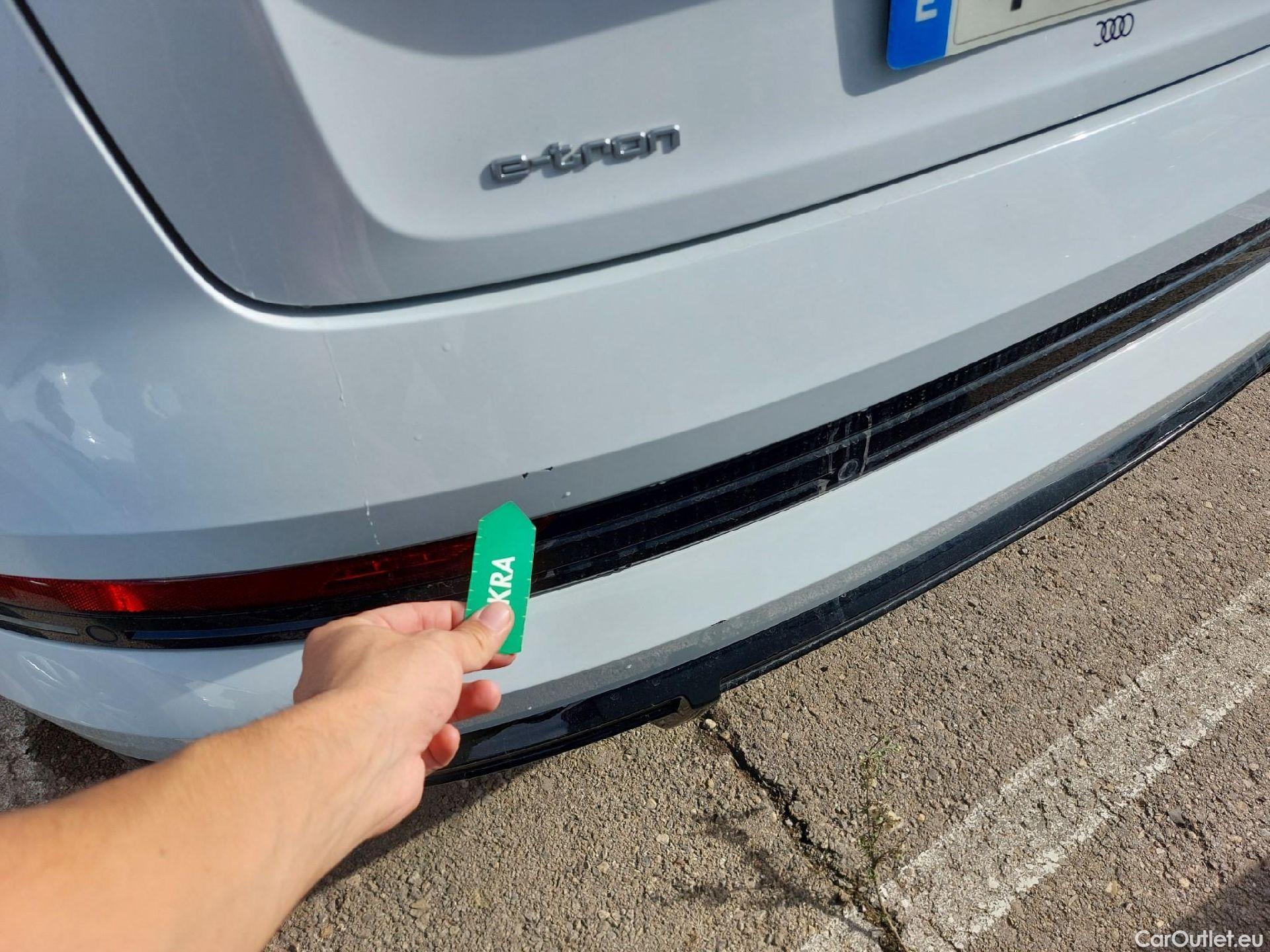  Audi  E-TRON AUDI  Sportback / 2019 / 5P / todoterreno Black line 55 quattro #17