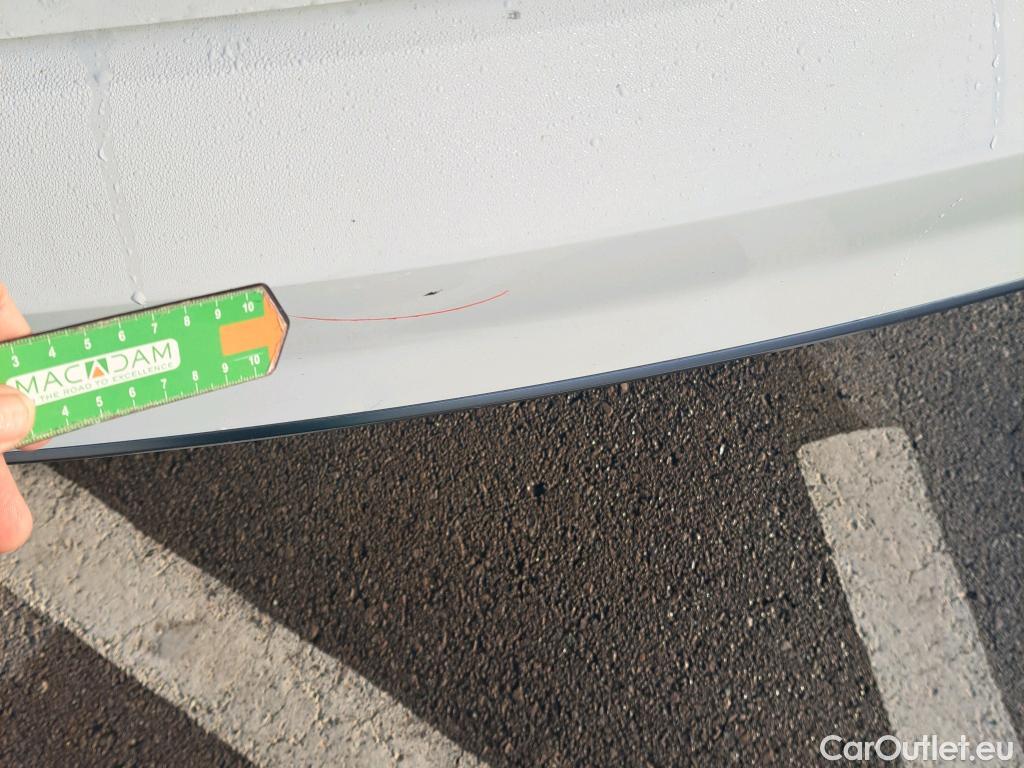  Audi  A4 AUDI  / 2019 / 4P / sedán S line 40 TDI 150kW quattro S tronic #17