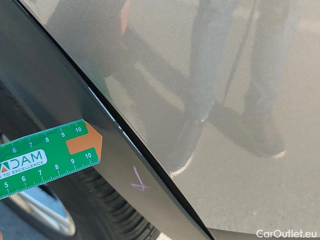  Peugeot  3008 PEUGEOT  / 2016 / 5P / todoterreno 1.5 BlueHDi 96kW (130CV) S&S Active EAT8 #26