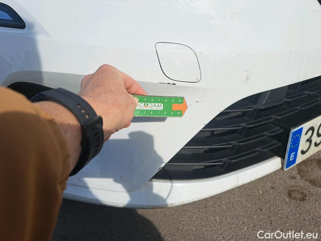  Renault  Clio RENAULT  / 2019 / 5P / berlina con portón Business TCe 67 kW (90CV) #29