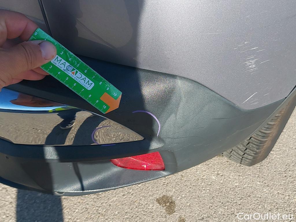  Peugeot  3008 PEUGEOT  / 2016 / 5P / todoterreno 1.5 BlueHDi 96kW (130CV) S&S Active EAT8 #13