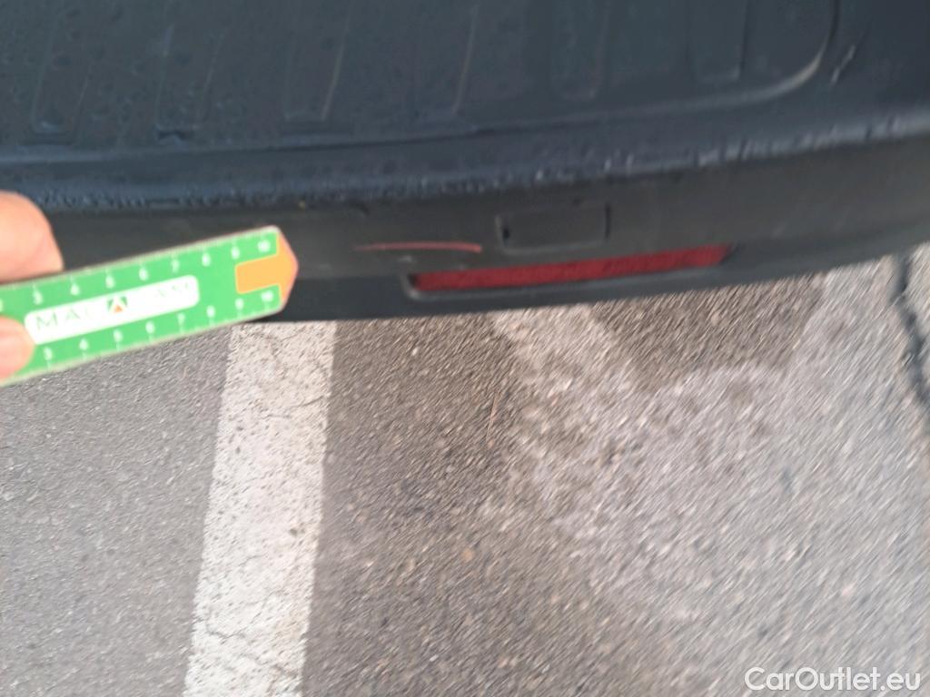  Fiat  Doblo FIAT Doblò Cargo/2015/3P/furgón derivado de turismo Cargo Base Plus 1.3 Mjet 70kW (95CV) #43