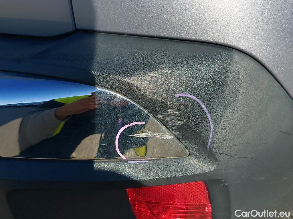  Peugeot  3008 PEUGEOT  / 2016 / 5P / todoterreno 1.5 BlueHDi 96kW (130CV) S&S Active EAT8 #1