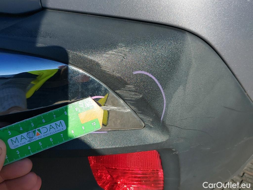  Peugeot  3008 PEUGEOT  / 2016 / 5P / todoterreno 1.5 BlueHDi 96kW (130CV) S&S Active EAT8 #14