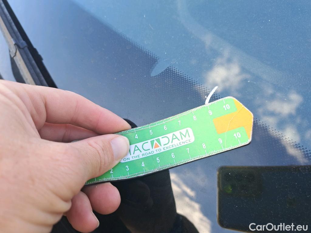  Renault  Clio RENAULT  / 2019 / 5P / berlina con portón Business TCe 67 kW (90CV) #44