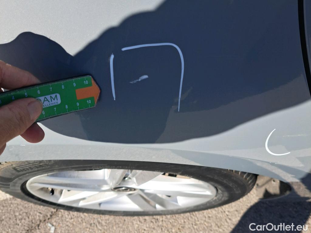  Toyota  Corolla TOYOTA  / 2019 / 5P / familiar 1.8 125H ACTIVE TECH E-CVT TOU SPORT #6