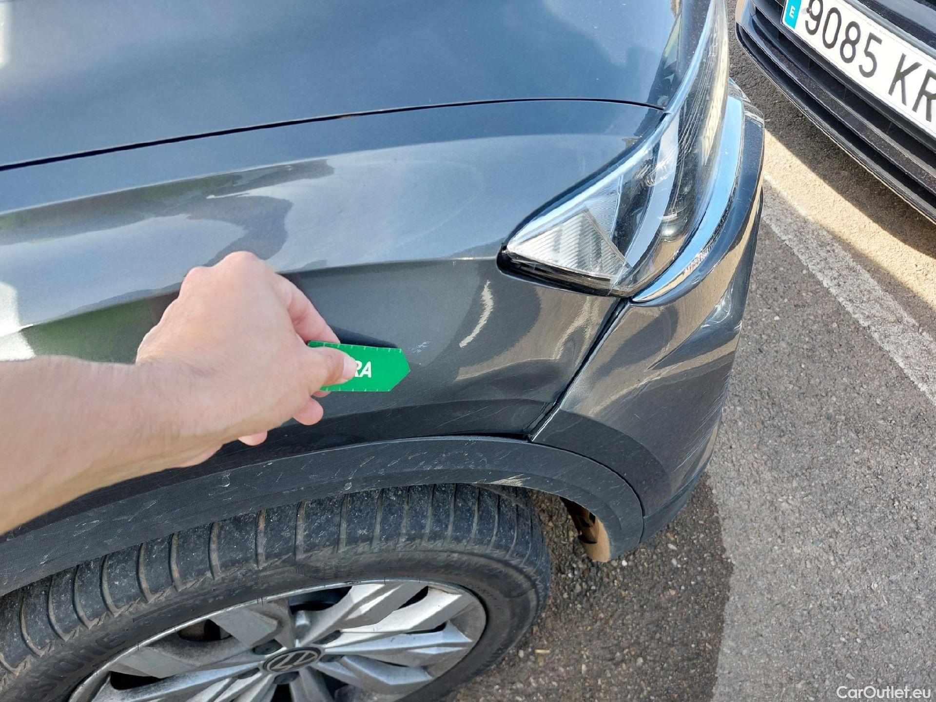  Volkswagen  T-ROC VOLKSWAGEN  / 2017 / 5P / todoterreno Advance 2.0 TDI 110kW (150CV) DSG (AC2) #24