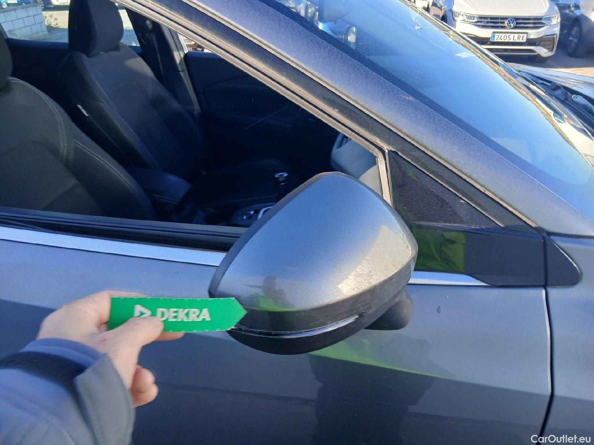  Nissan  Qashqai NISSAN  / 2021 / 5P / todoterreno DIG-T 103kW (140CV) mHEV 4x2 Acenta #13