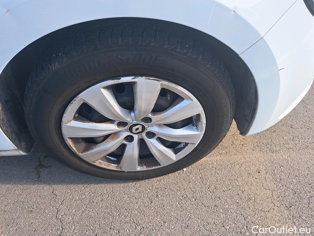  Renault  Clio RENAULT  / 2019 / 5P / berlina con portón Business TCe 67 kW (90CV) #34