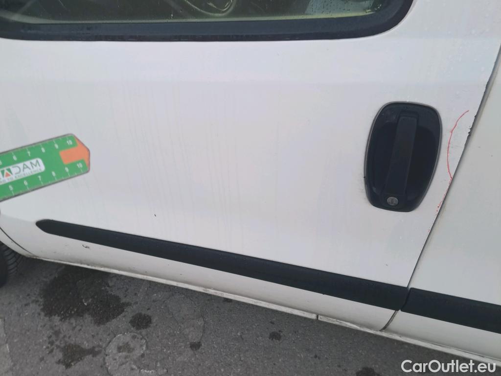  Fiat  Doblo FIAT Doblò Cargo/2015/3P/furgón derivado de turismo Cargo Base Plus 1.3 Mjet 70kW (95CV) #32