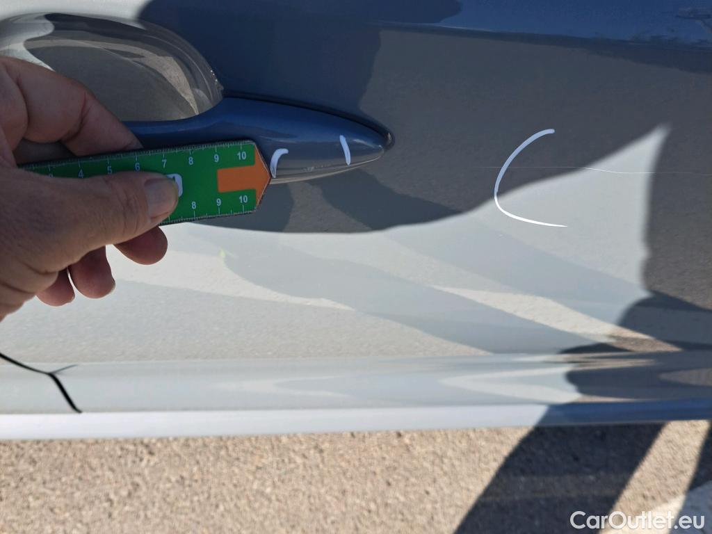  Toyota  Corolla TOYOTA  / 2019 / 5P / familiar 1.8 125H ACTIVE TECH E-CVT TOU SPORT #25