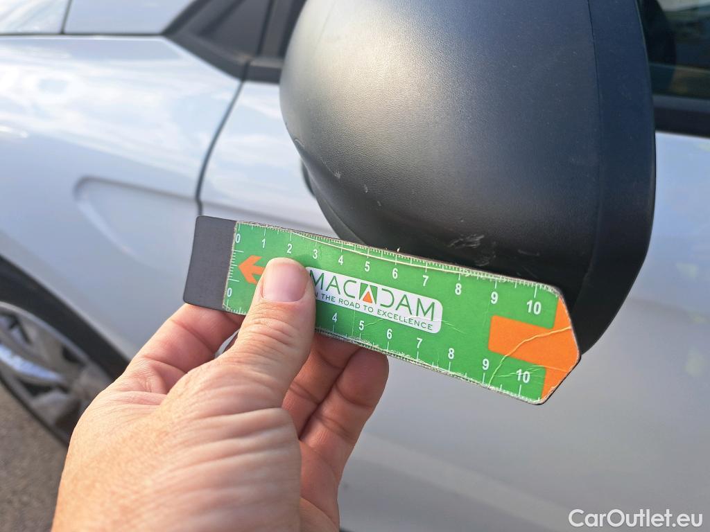  Renault  Clio RENAULT  / 2019 / 5P / berlina con portón Business TCe 67 kW (90CV) #42