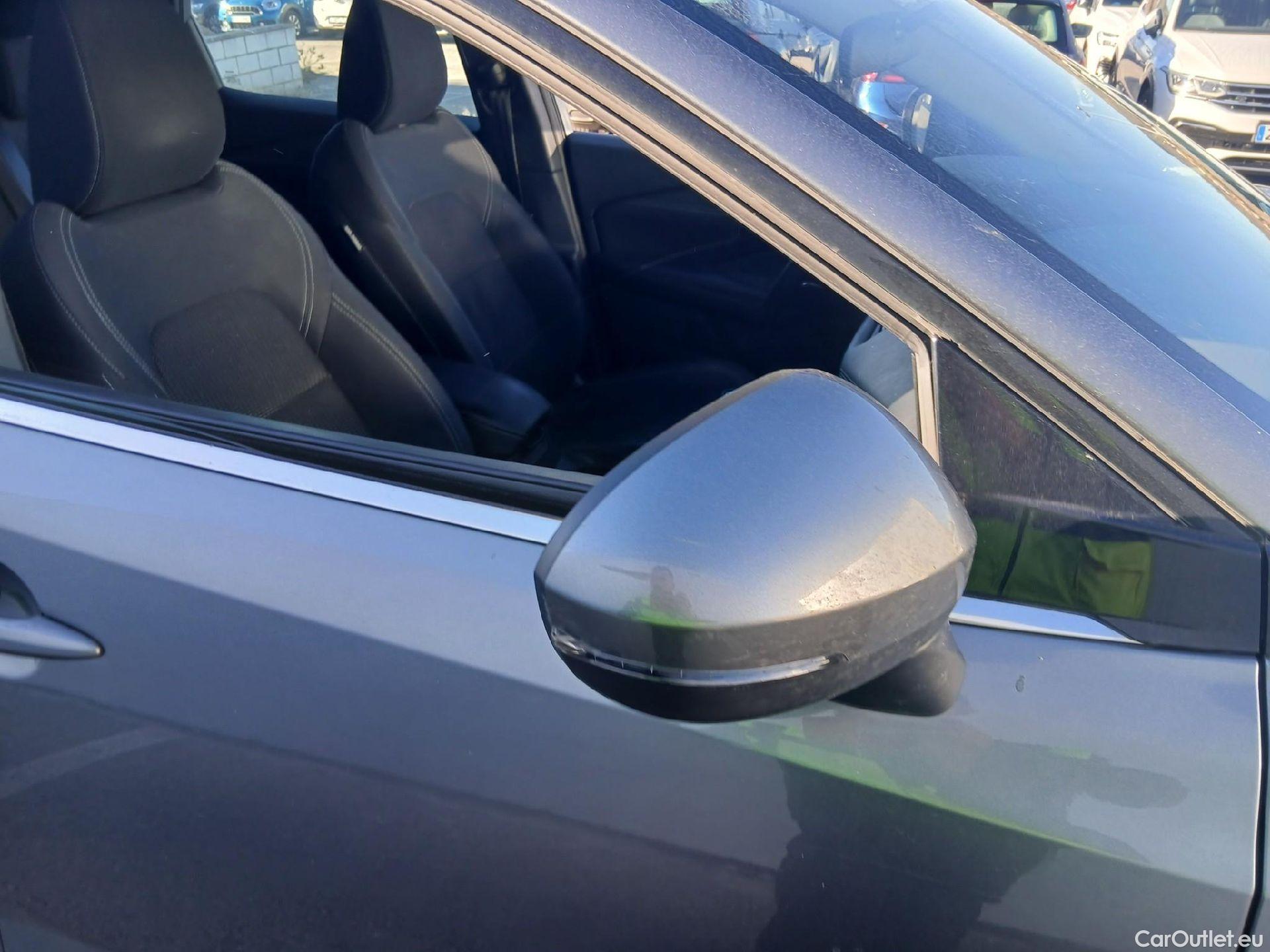  Nissan  Qashqai NISSAN  / 2021 / 5P / todoterreno DIG-T 103kW (140CV) mHEV 4x2 Acenta #14