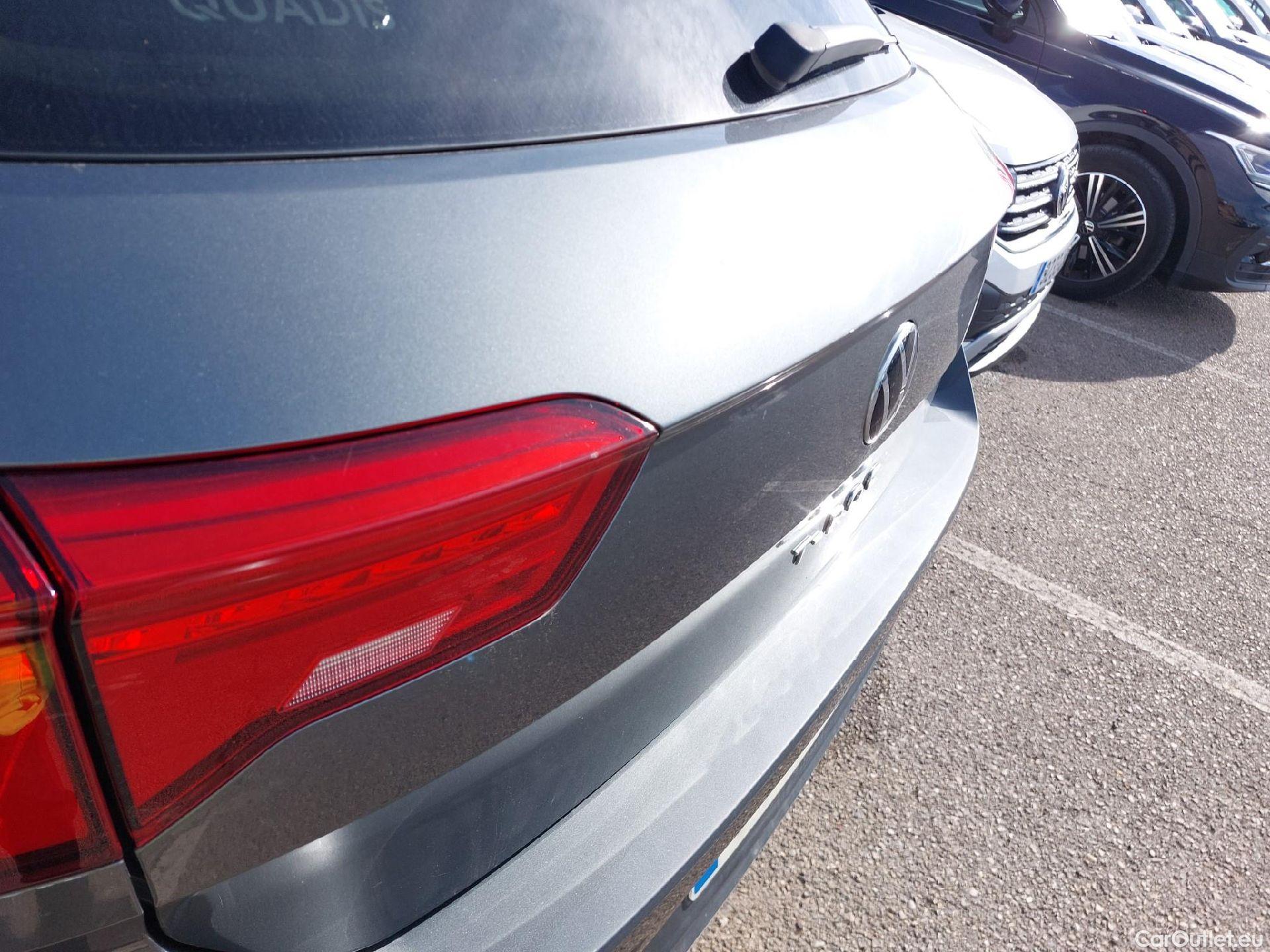  Volkswagen  T-ROC VOLKSWAGEN  / 2017 / 5P / todoterreno Advance 2.0 TDI 110kW (150CV) DSG (AC2) #14