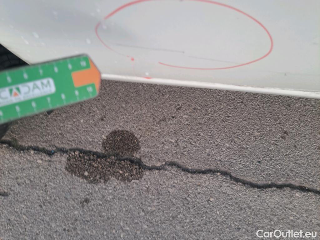  Fiat  Doblo FIAT Doblò Cargo/2015/3P/furgón derivado de turismo Cargo Base Plus 1.3 Mjet 70kW (95CV) #26