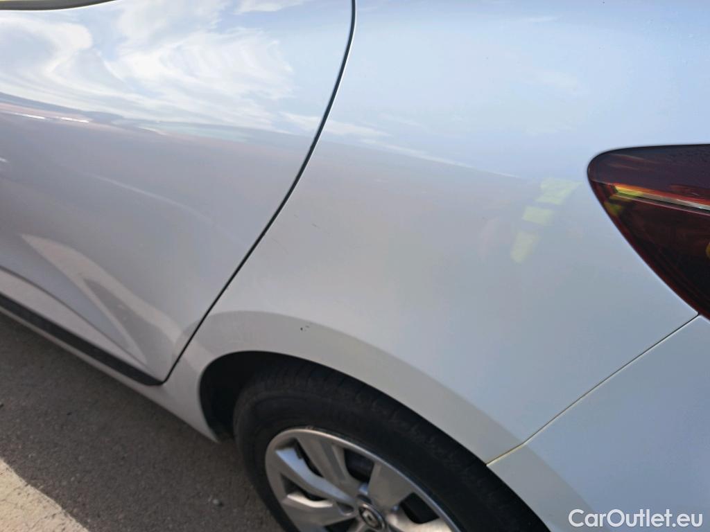  Renault  Clio RENAULT  / 2019 / 5P / berlina con portón Business TCe 67 kW (90CV) #16