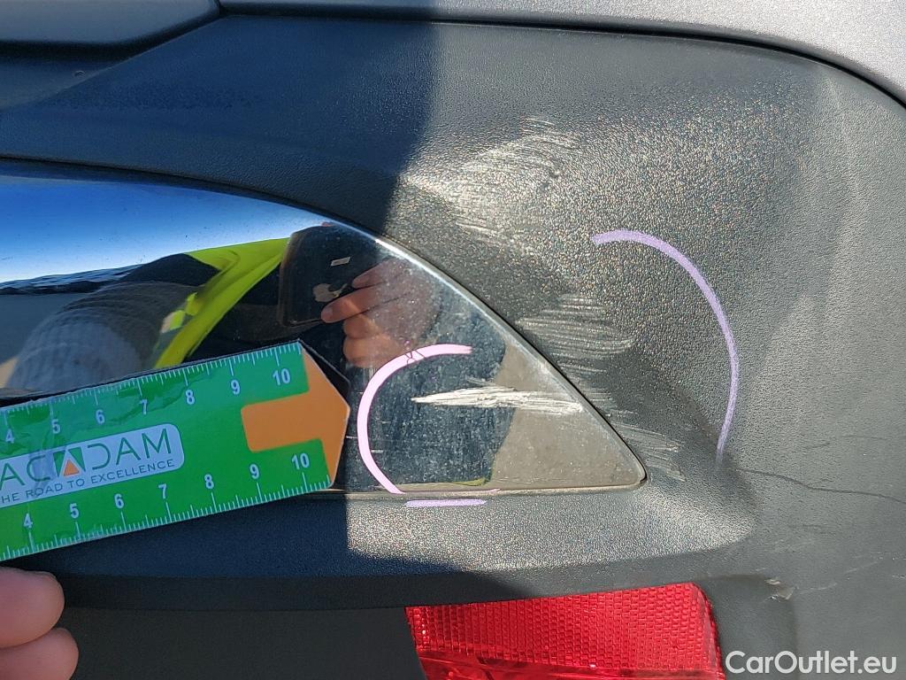  Peugeot  3008 PEUGEOT  / 2016 / 5P / todoterreno 1.5 BlueHDi 96kW (130CV) S&S Active EAT8 #2