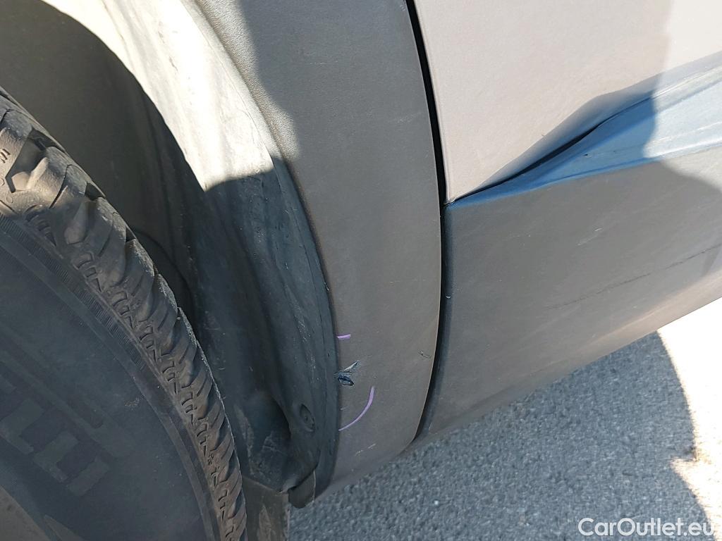  Peugeot  3008 PEUGEOT  / 2016 / 5P / todoterreno 1.5 BlueHDi 96kW (130CV) S&S Active EAT8 #5