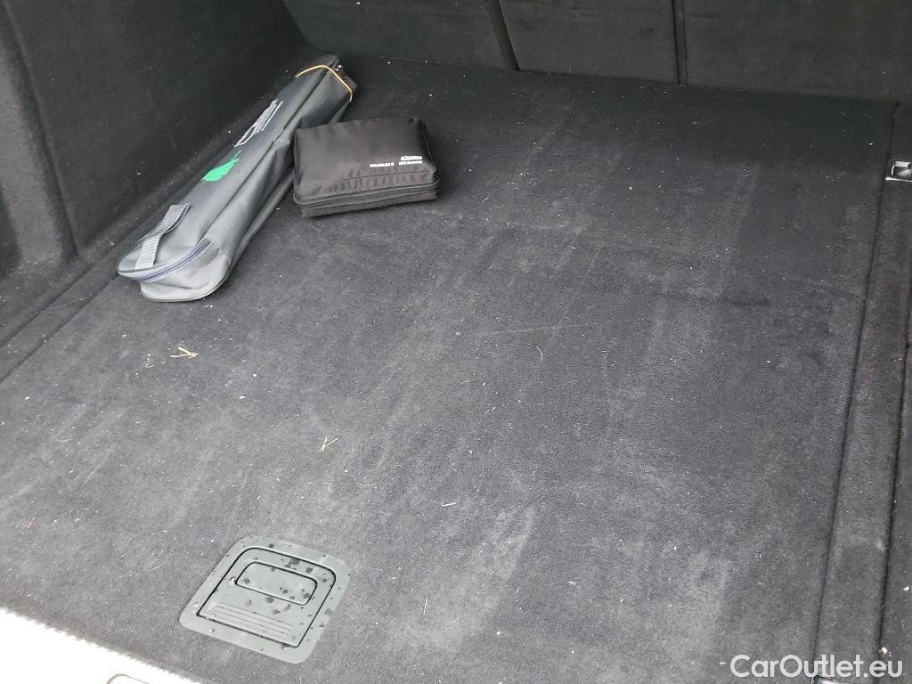  Audi  A4 AUDI  / 2019 / 5P / familiar Avant Advanced 35 TDI 120kW S tronic #1