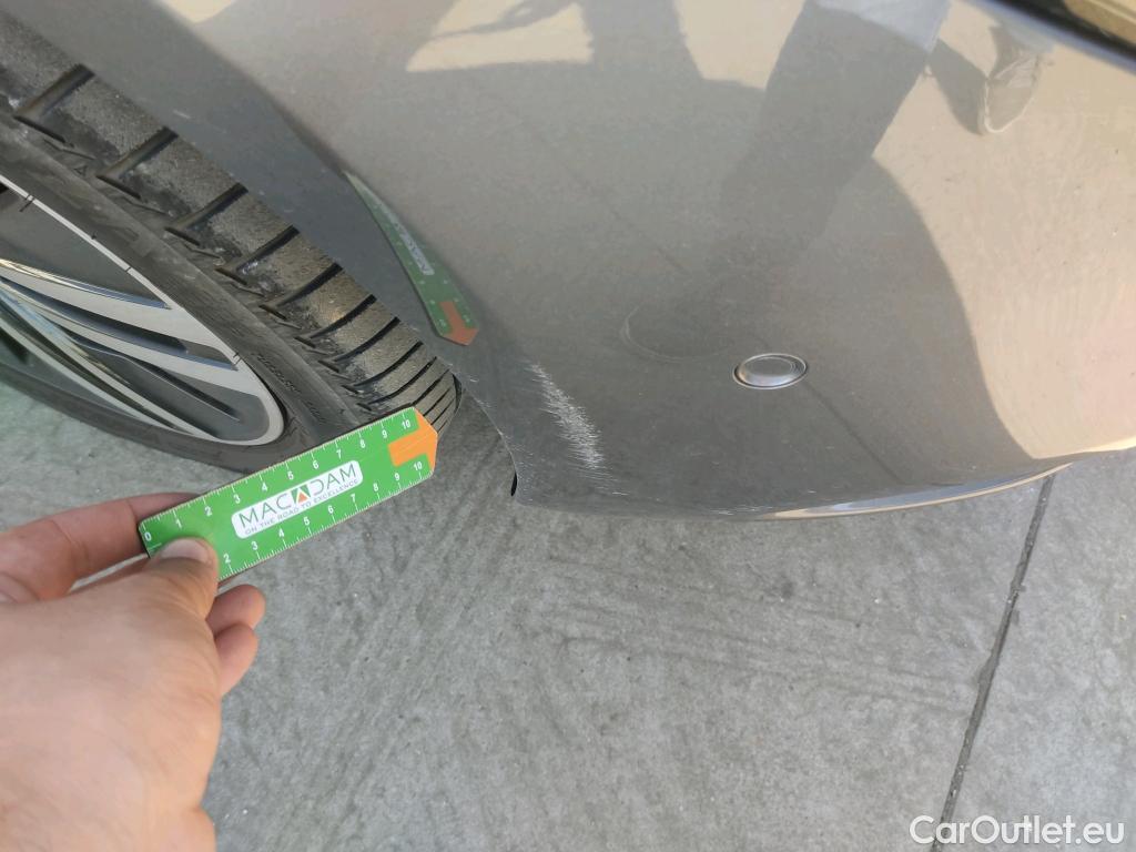  Mercedes  A-Klasse MERCEDES-BENZ Clase A / 2018 / 4P / sedán Sedán A 250 e #6