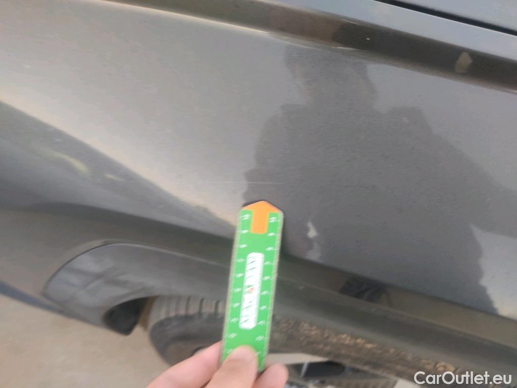  Hyundai  Tucson HYUNDAI  / 2020 / 5P / todoterreno 1.6 TGDI 169kW HEV Tecno Auto 2C #23