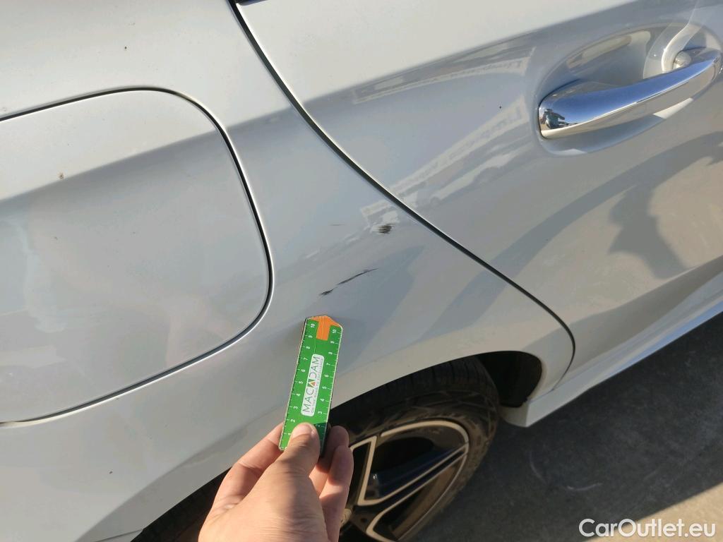  Mercedes  A-Klasse MERCEDES-BENZ Clase A / 2018 / 5P / berlina con portón A 250 e #17