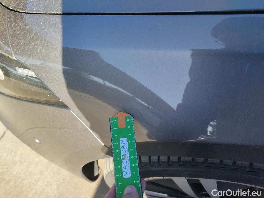  Mercedes  A-Klasse MERCEDES-BENZ Clase A / 2018 / 4P / sedán Sedán A 250 e #19