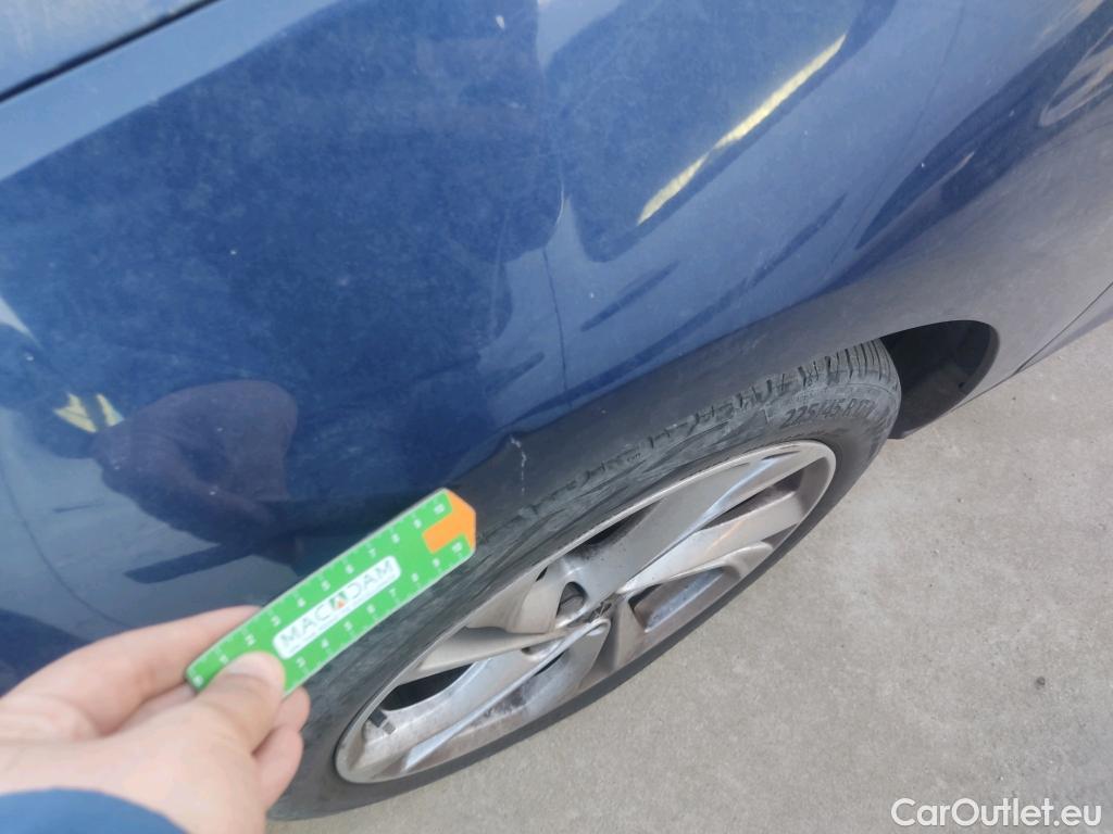  Opel  Astra OPEL  / 2019 / 5P / berlina con portón 1.2T SHT 96kW (130CV) GS Line #16