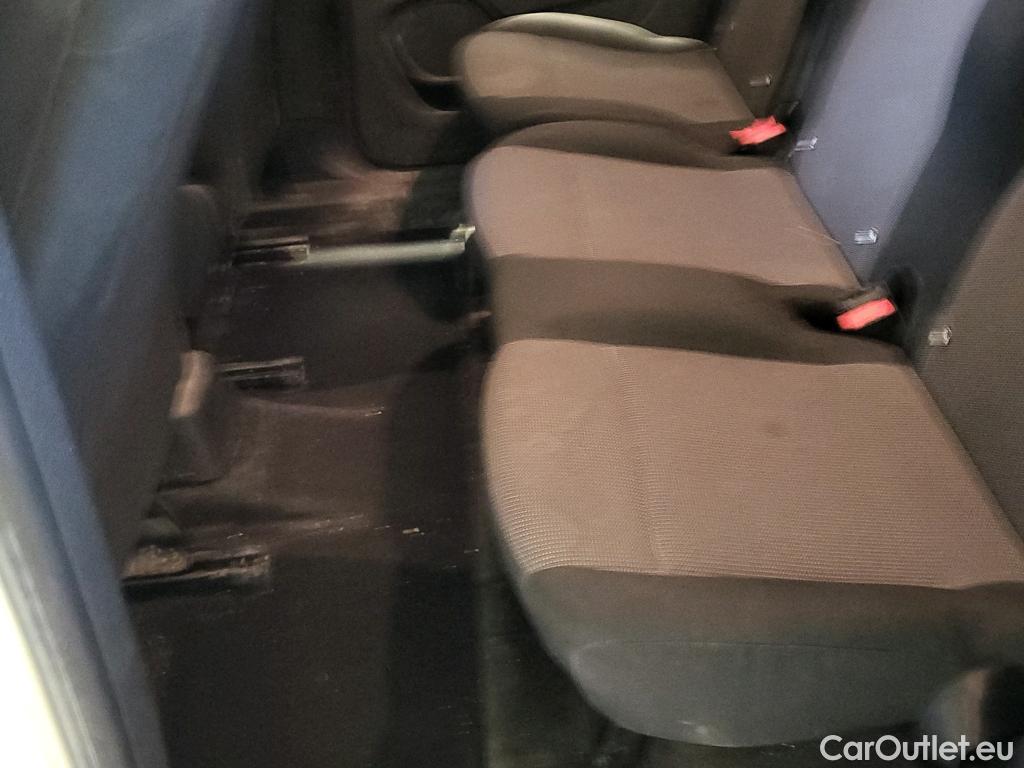  Citroen  Berlingo CITROEN  / 2018 / 5P / combi Talla M BlueHDi 100 S&S LIVE PACK (IND) (AC) #26