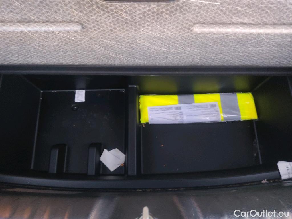  KIA  XCeed KIA  / 2019 / 5P / todoterreno 1.5 MHEV Tech 118kW (160CV) DCT #13