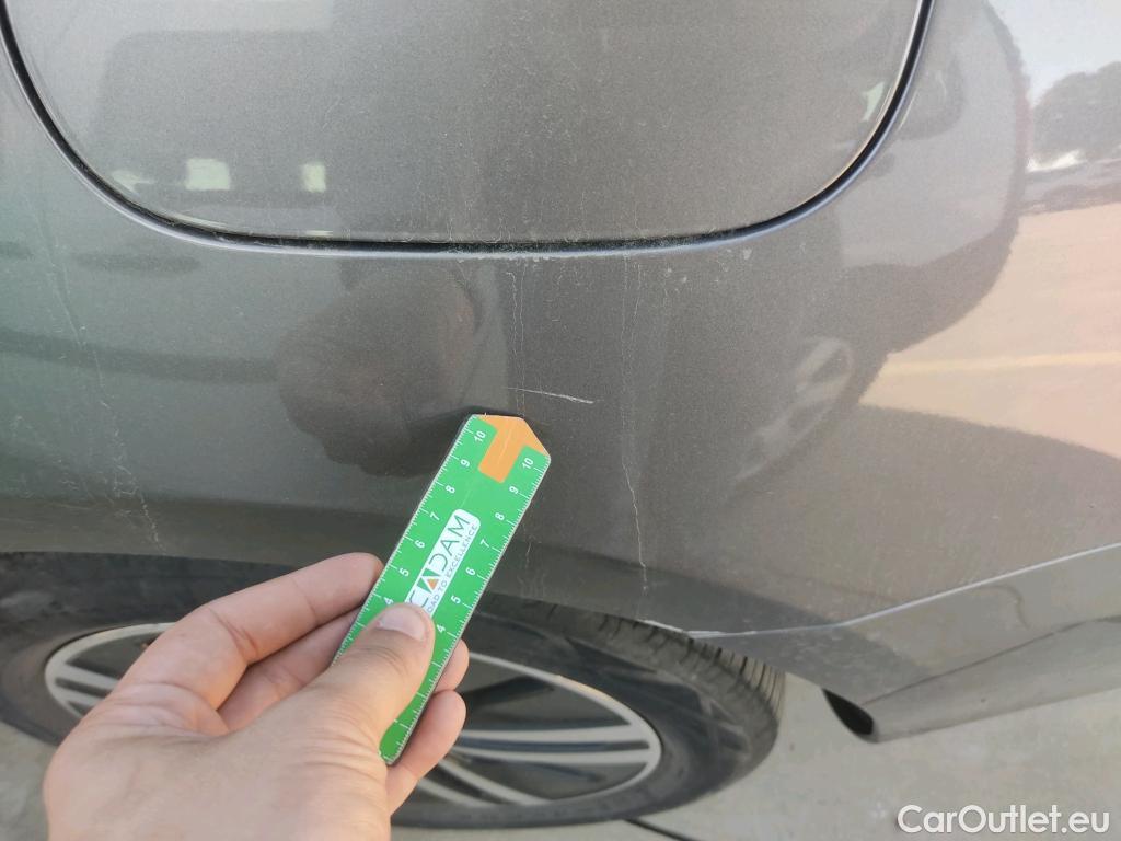  Mercedes  A-Klasse MERCEDES-BENZ Clase A / 2018 / 4P / sedán Sedán A 250 e #15